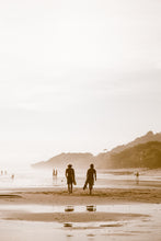 Cargar imagen en el visor de la galería, Surfers, Santa Teresa, Costa Rica