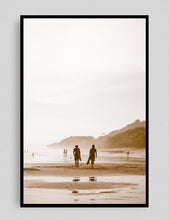 Cargar imagen en el visor de la galería, Surfers, Santa Teresa, Costa Rica